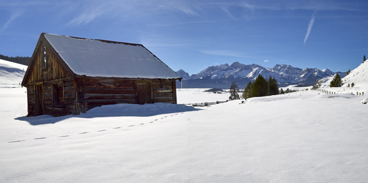 Lunch in Lower Stanley JPG